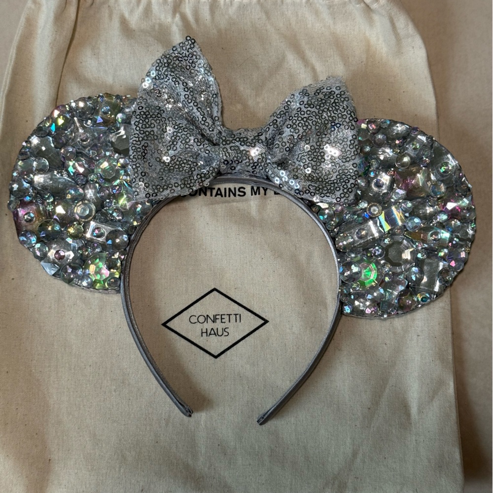 Silver gemstone Minnie Mouse ears from confetti house for disney parks